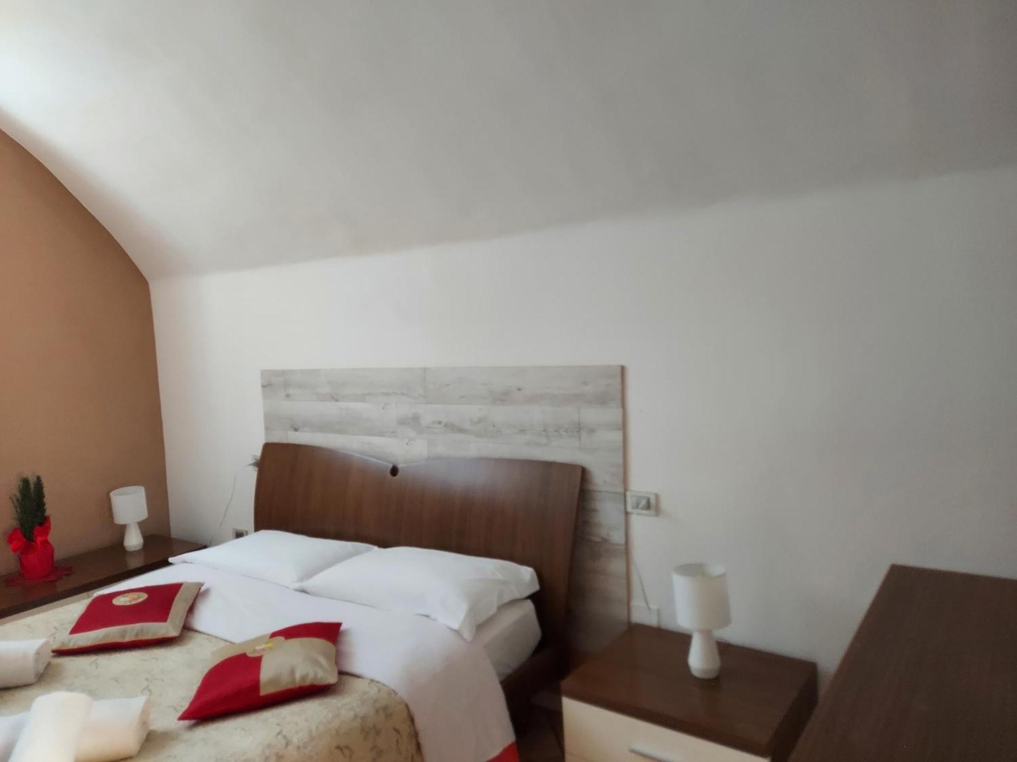 Borgo Vecchio *Dream* Apartment Lonato Exterior photo